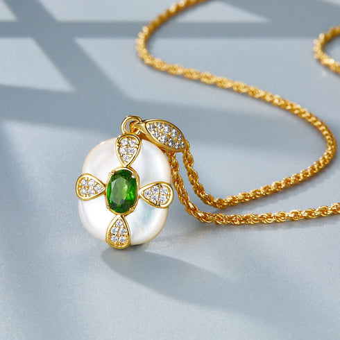 Green Gemstone White Shell Pendant Drop Necklace